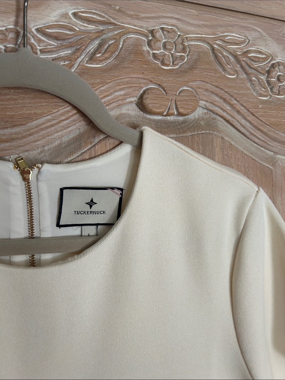 Tuckernuck Cream Short Sleeve Shift Dress with Navy-Trim Pockets - Picture 2 of 4